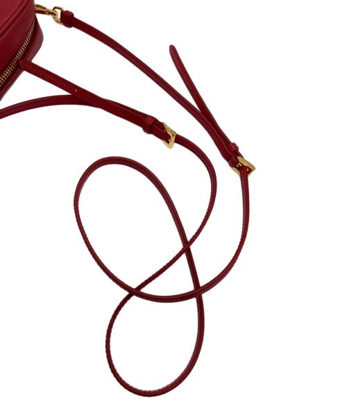 PRADA（プラダ）PRADA (プラダ) サフィアーノレザーショルダーバッグ レッドの古着・服飾アイテム