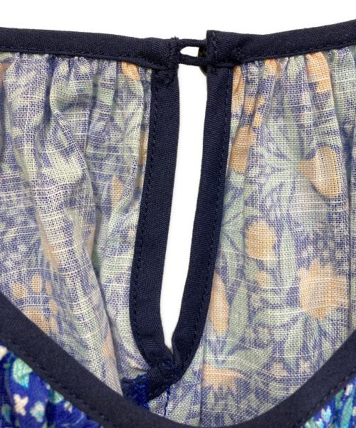 kurashi&trips publishing（クラシアンドトリップス パブリッシング）KURASHI&Trips PUBLISHING (クラシアンドトリップス パブリッシング) 総柄ワンピース ブルー サイズ:SIZE Mの古着・服飾アイテム