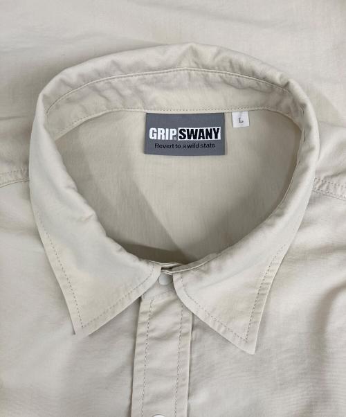 GRIP SWANY（グリップスワニー）GRIP SWANY (グリップスワニー) BEAUTY&YOUTH (ビューティーアンドユース) ナイロン長袖シャツ ベージュ サイズ:Lの古着・服飾アイテム