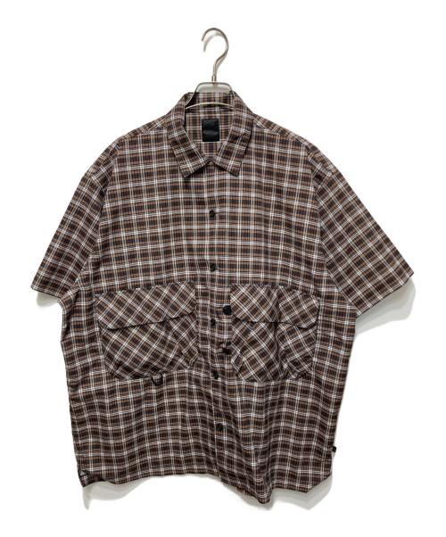DAIWA PIER39（ダイワ ピア39）DAIWA PIER39 (ダイワ ピア39) Tech Regular Collar Shirts S/S ブラウン サイズ:Lの古着・服飾アイテム