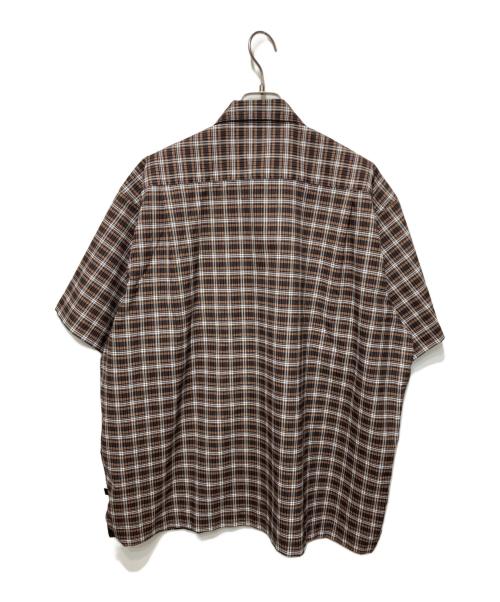 DAIWA PIER39（ダイワ ピア39）DAIWA PIER39 (ダイワ ピア39) Tech Regular Collar Shirts S/S ブラウン サイズ:Lの古着・服飾アイテム