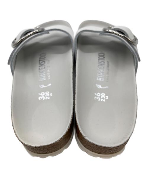 BIRKENSTOCK（ビルケンシュトック）BIRKENSTOCK (ビルケンシュトック) Madrid BIG Buckle ホワイト サイズ:23cmの古着・服飾アイテム