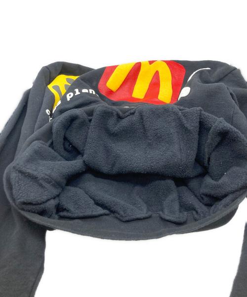 CPFM（カクタスプラント フリーマーケット）CPFM (カクタスプラント フリーマーケット) McDonald's (マクドナルド) プルオーバーパーカー ブラック サイズ:SIZE Lの古着・服飾アイテム