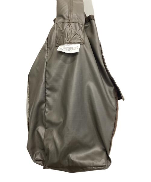 PORTER（ポーター）PORTER (ポーター) VAINL ARCHIVE (ヴァイナルアーカイブ) ナイロンショルダーバッグ オリーブ 未使用品の古着・服飾アイテム