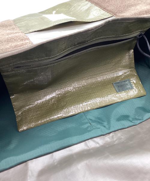 PORTER（ポーター）PORTER (ポーター) VAINL ARCHIVE (ヴァイナルアーカイブ) ナイロンショルダーバッグ オリーブ 未使用品の古着・服飾アイテム