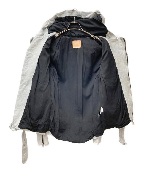 ISAMU KATAYAMA BACKLASH（イサムカタヤマ・バックラッシュ）ISAMU KATAYAMA BACKLASH (イサムカタヤマ・バックラッシュ) JAPAN CALF NATURAL DYED アイスグレー サイズ:Lの古着・服飾アイテム