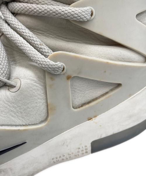 NIKE（ナイキ）NIKE (ナイキ) Fear Of God (フィア・オブ・ゴッド) スニーカー　AIR FEAR OF GOD 1　AR4237-002 グレー サイズ:26.5の古着・服飾アイテム