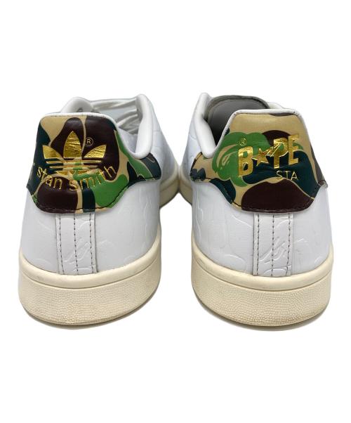 adidas（アディダス）adidas (アディダス) A BATHING APE (ア ベイシング エイプ) スニーカー ホワイト サイズ:26.5cmの古着・服飾アイテム