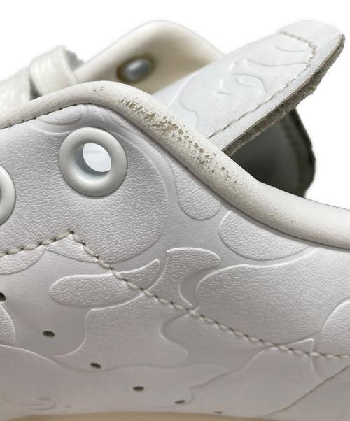 adidas（アディダス）adidas (アディダス) A BATHING APE (ア ベイシング エイプ) スニーカー ホワイト サイズ:26.5cmの古着・服飾アイテム
