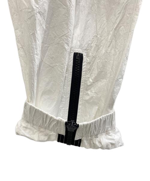 ARMANI EXCHANGE（アルマーニ エクスチェンジ）ARMANI EXCHANGE (アルマーニ エクスチェンジ) BEATS White Jogger Pants ホワイト サイズ:81cmの古着・服飾アイテム