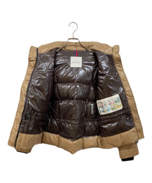 MONCLER（モンクレール）MONCLER (モンクレール) ダウンジャケット ベージュの古着・服飾アイテム