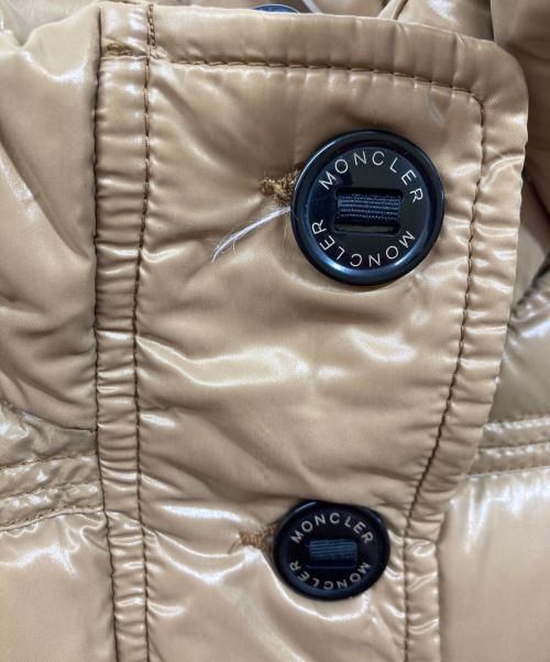 MONCLER（モンクレール）MONCLER (モンクレール) ダウンジャケット ベージュの古着・服飾アイテム