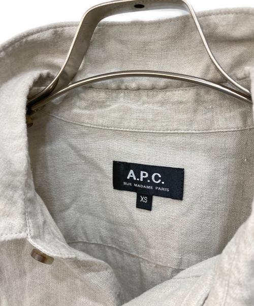 A.P.C.（アーペーセー）A.P.C. (アーペーセー) リネンシャツ ベージュ サイズ:XSの古着・服飾アイテム