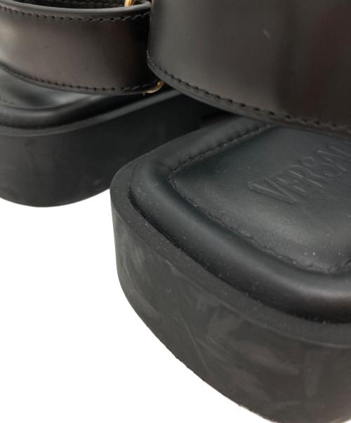 VERSACE（ヴェルサーチェ）VERSACE (ヴェルサーチェ) ラ メドゥーサ '95 レザーサンダル ブラック サイズ:43の古着・服飾アイテム