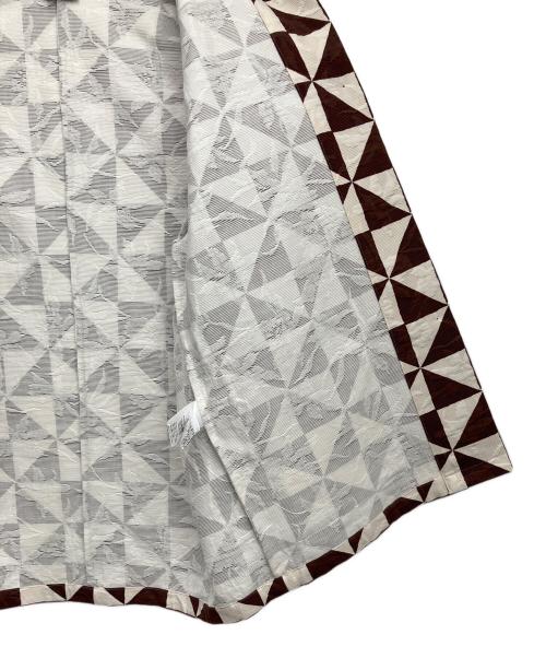 6(ROKU) BEAUTY&YOUTH（ロク ビューティーアンドユース）6(ROKU) BEAUTY&YOUTH (ロク ビューティーアンドユース) KIKAGAKU PRINT SHIRT ブラウン サイズ:Freeの古着・服飾アイテム
