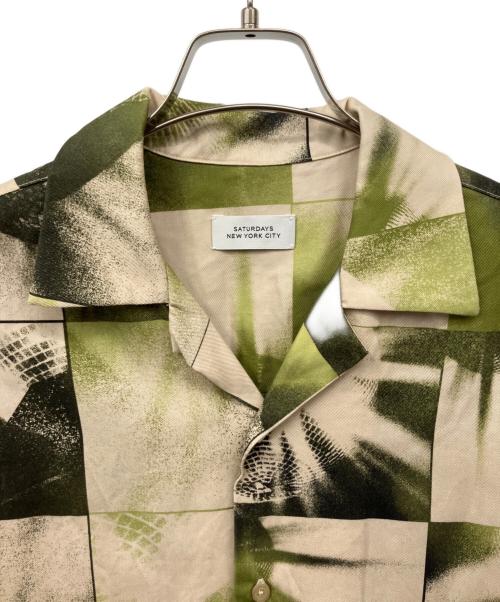 Saturdays NYC（サタデーズ ニューヨーク）Saturdays NYC (サタデーズ ニューヨーク) オープンカラーシャツ ベージュ×グリーン サイズ:S　　の古着・服飾アイテム