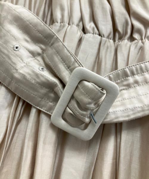 HER LIP TO（ハーリップトゥ）HER LIP TO (ハーリップトゥ) Airy Volume Sleeve Dress ベージュ サイズ:Mの古着・服飾アイテム