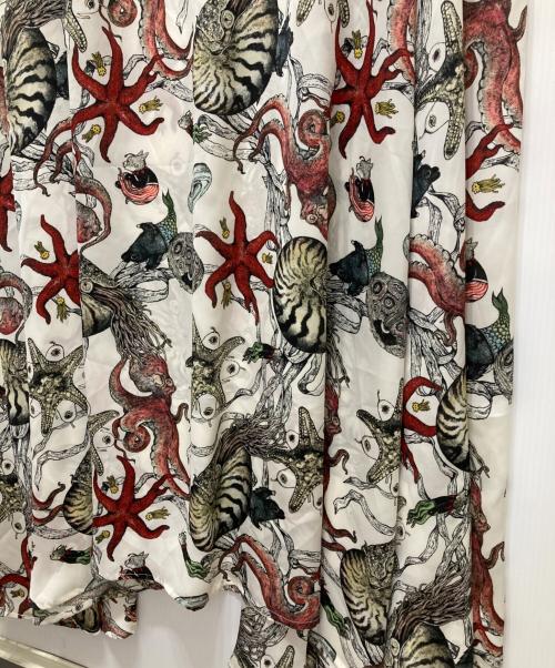 Yuko Higuchi（ユウコ ヒグチ）YUKO HIGUCHI (ユウコ ヒグチ) 海のワンピース ホワイト サイズ:表記サイズ無しの古着・服飾アイテム