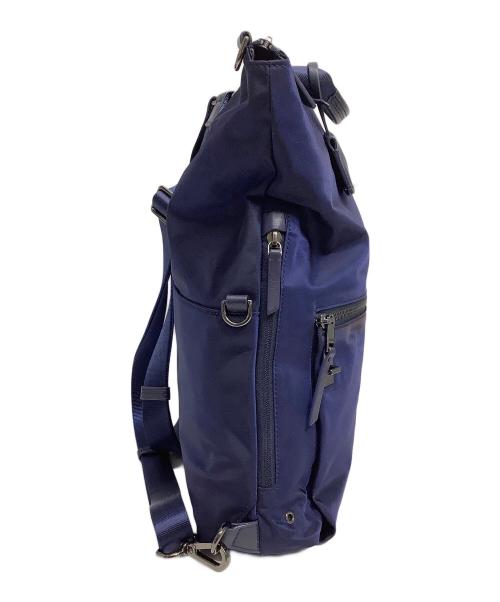 TUMI（トゥミ）TUMI (トゥミ) ボヤジュール ジェーン ネイビーの古着・服飾アイテム