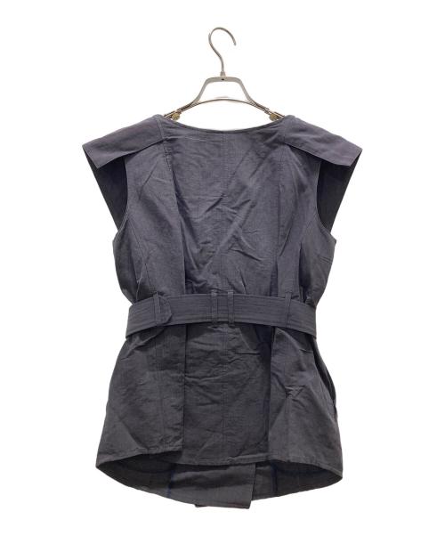 AKIRA NAKA（アキラナカ）AKIRA NAKA (アキラナカ) Consuelo ベルテッド ノースリーブ シャツ グレー サイズ:1の古着・服飾アイテム