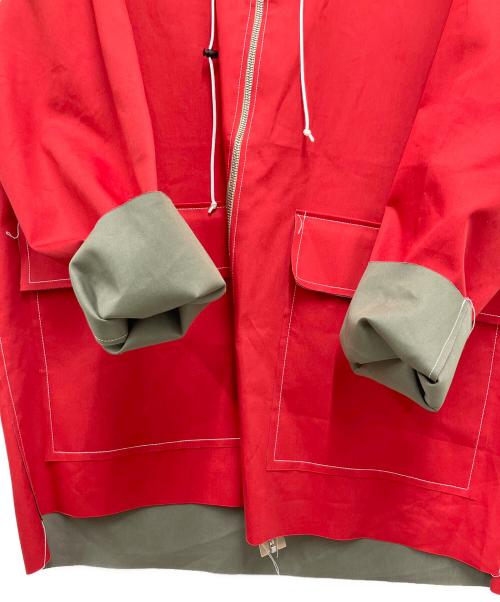 CAMIEL FORTGENS（カミエルフォートヘンス）CAMIEL FORTGENS (カミエルフォートヘンス) HOODED RAIN JACKET REVERSIBLE レッド×オリーブ サイズ:Sの古着・服飾アイテム