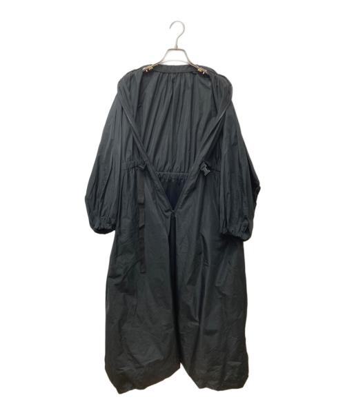 AK+1（エーケーワン）AK+1 (エーケーワン) ツイスト ネック ジップ ワンピース 64-26-0120-632 ブラック サイズ:38の古着・服飾アイテム