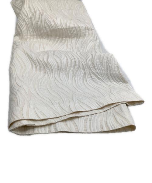 ADORE（アドーア）ADORE (アドーア) ウェービーフローティングジャガードスカート アイボリー サイズ:38の古着・服飾アイテム