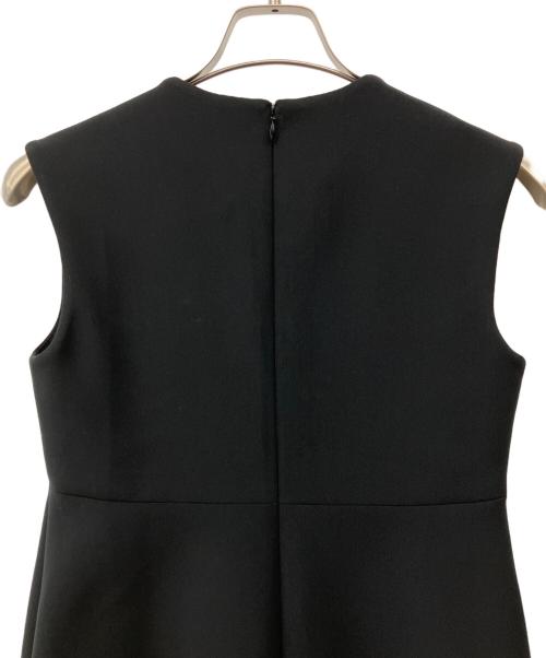 YOKO CHAN（ヨーコチャン）YOKO CHAN (ヨーコチャン) パールスリットネックノースリーブワンピース ブラック サイズ:36の古着・服飾アイテム