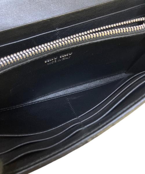 MIU MIU（ミュウミュウ）MIU MIU (ミュウミュウ) 長財布の古着・服飾アイテム