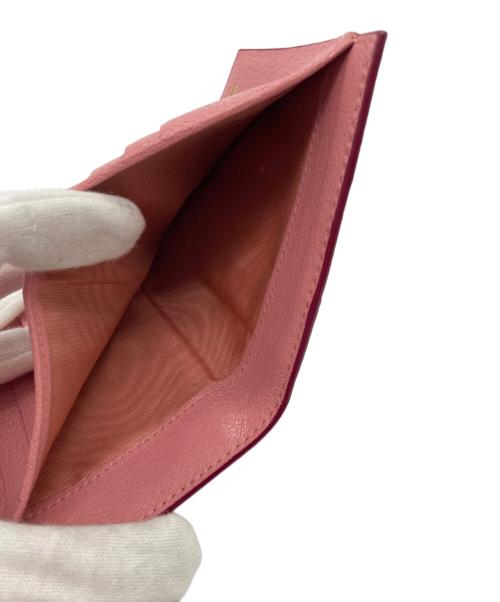 MIU MIU（ミュウミュウ）MIU MIU (ミュウミュウ) 3つ折り財布 ピンクの古着・服飾アイテム
