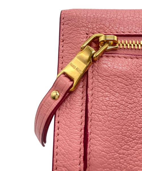 MIU MIU（ミュウミュウ）MIU MIU (ミュウミュウ) 3つ折り財布 ピンクの古着・服飾アイテム