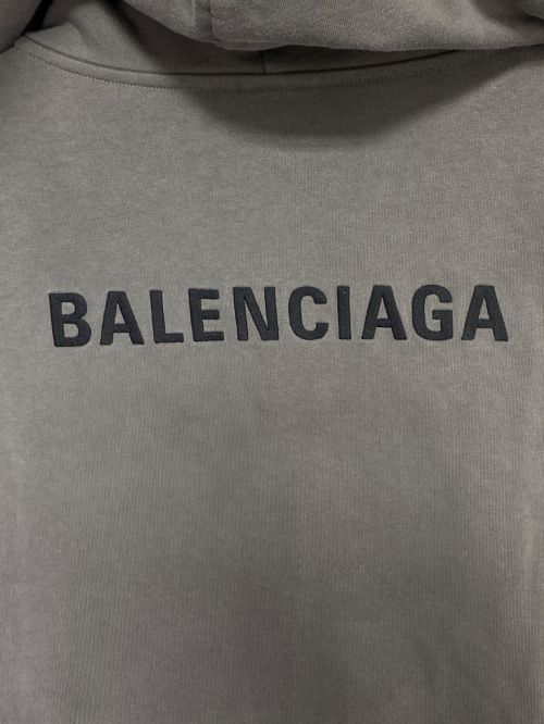 BALENCIAGA（バレンシアガ）BALENCIAGA (バレンシアガ) プルオーバーパーカー グレー サイズ:Mの古着・服飾アイテム