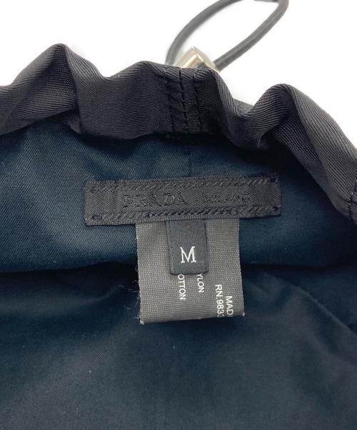 PRADA（プラダ）PRADA (プラダ) 三角プレート付きベレー帽 ブラック サイズ:Mの古着・服飾アイテム
