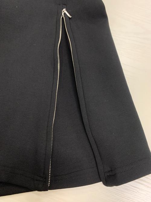 willfully（ウィルフリー）willfully (ウィルフリー) organdy gently half sleeve zip ponte OP ブラック サイズ:Freeの古着・服飾アイテム