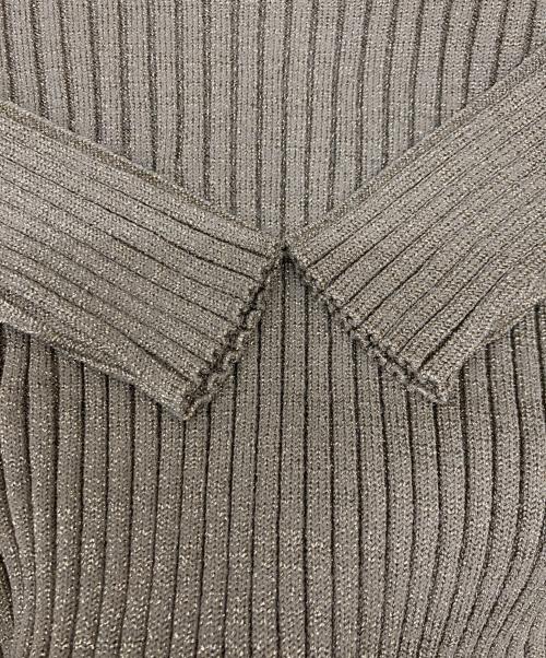 VALENTINO（ヴァレンティノ）VALENTINO (ヴァレンティノ) レース切替ニット JB0KC08X29Q ゴールド サイズ:Mの古着・服飾アイテム