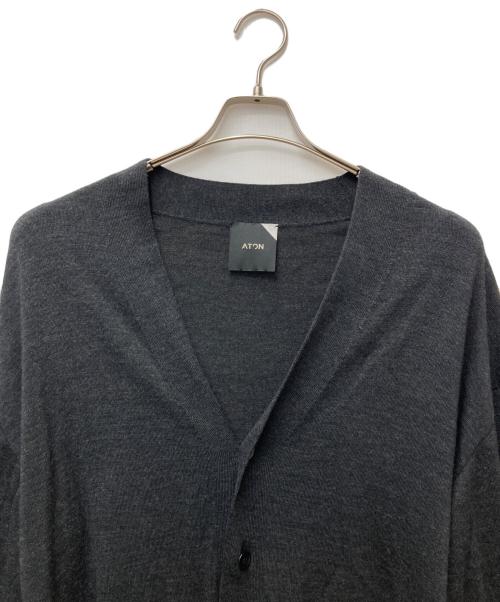 ATON（エイトン）ATON (エイトン) NATURAL DYE SLOW WOOL カーディガン チャコールグレー サイズ:06の古着・服飾アイテム