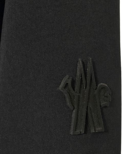 MONCLER GRENOBLE（モンクレール グルノーブル）MONCLER GRENOBLE (モンクレール グルノーブル) RHC Ron Herman (アールエイチシー ロンハーマン) 別注マウンテンパーカー ブラック サイズ:4の古着・服飾アイテム