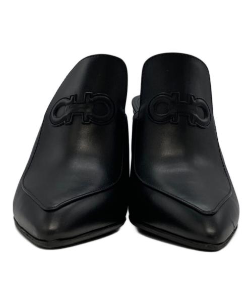 Salvatore Ferragamo（サルヴァトーレ フェラガモ）Salvatore Ferragamo (サルヴァトーレ フェラガモ) MALFAレザーミュール ブラック サイズ:5 1/2 Dの古着・服飾アイテム