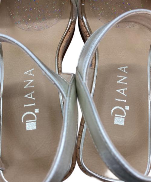 DIANA（ダイアナ）DIANA (ダイアナ) ストラップサンダル シルバー サイズ:Mの古着・服飾アイテム