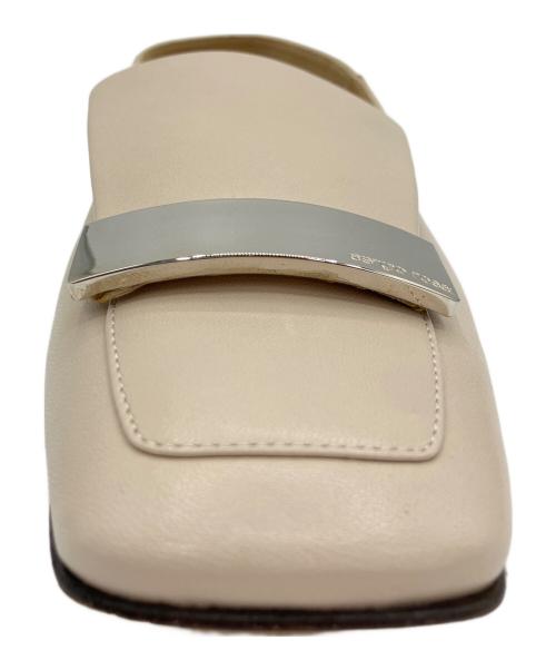 sergio rossi（セルジオロッシ）sergio rossi (セルジオロッシ) フラットシューズ ベージュ サイズ:35の古着・服飾アイテム