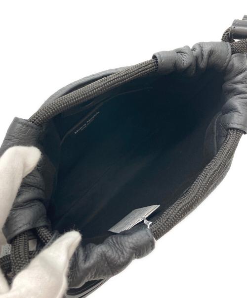 Maison Margiela（メゾンマルジェラ）Maison Margiela (メゾンマルジェラ) SOFT 5AC DRAWSTRING BAG SMALL ブラック 未使用品の古着・服飾アイテム