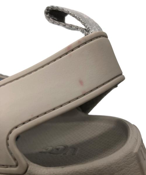 UGG（アグ）UGG (アグ) GoldenGlow グレー サイズ:22ｃｍの古着・服飾アイテム