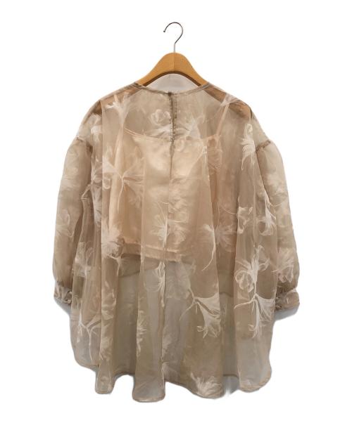 acka（エーシーケーエー）acka (エーシーケーエー) オーガンジーシースルーブラウス ベージュ サイズ:Fの古着・服飾アイテム