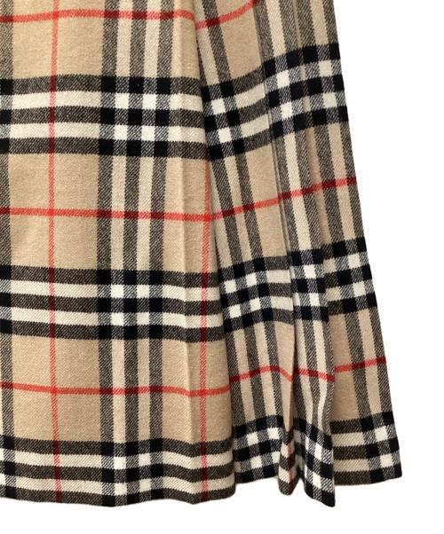 Burberry's（バーバリーズ）Burberry's (バーバリーズ) ノバチェックラップスカート ベージュ サイズ:Mの古着・服飾アイテム