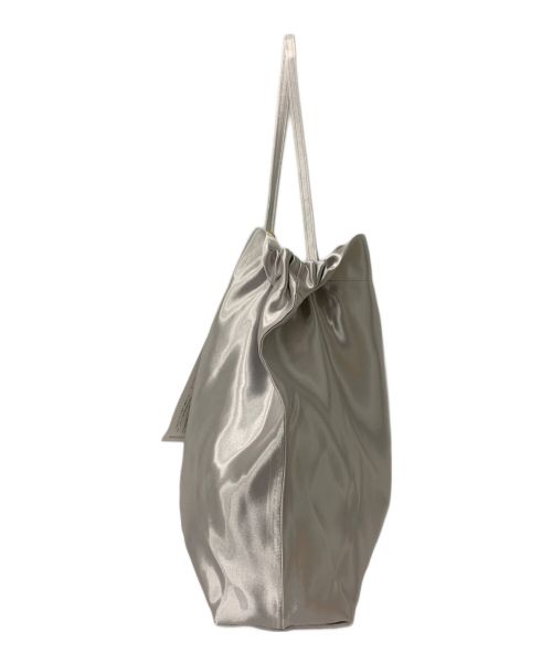 mate-mono（マテモノ）mate-mono (マテモノ) ひかるバッグ チューリップ シルバー サイズ:-の古着・服飾アイテム