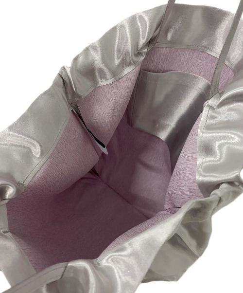 mate-mono（マテモノ）mate-mono (マテモノ) ひかるバッグ チューリップ シルバー サイズ:-の古着・服飾アイテム