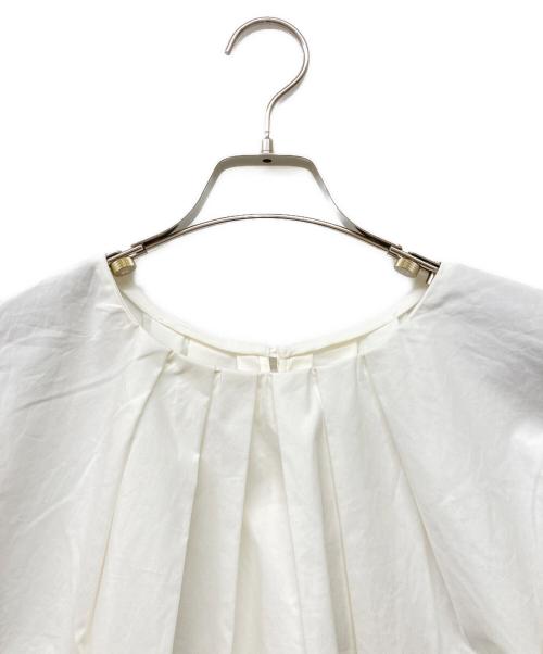 martinique（マルティニーク）martinique (マルティニーク) タックフレンチスリーブブラウス ホワイト サイズ:‐の古着・服飾アイテム