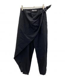 ISSEY MIYAKE（イッセイミヤケ）の古着「ウールギャバジン ラップテーパードパンツ」｜ブラック