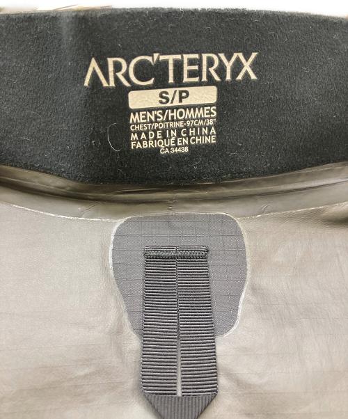 ARC'TERYX（アークテリクス）ARC'TERYX (アークテリクス) BETA SL JACKET ネイビー サイズ:Sの古着・服飾アイテム
