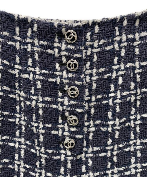 CHANEL（シャネル）CHANEL (シャネル) ココボタン ツイード ショートパンツ ネイビー×ホワイト サイズ:36の古着・服飾アイテム